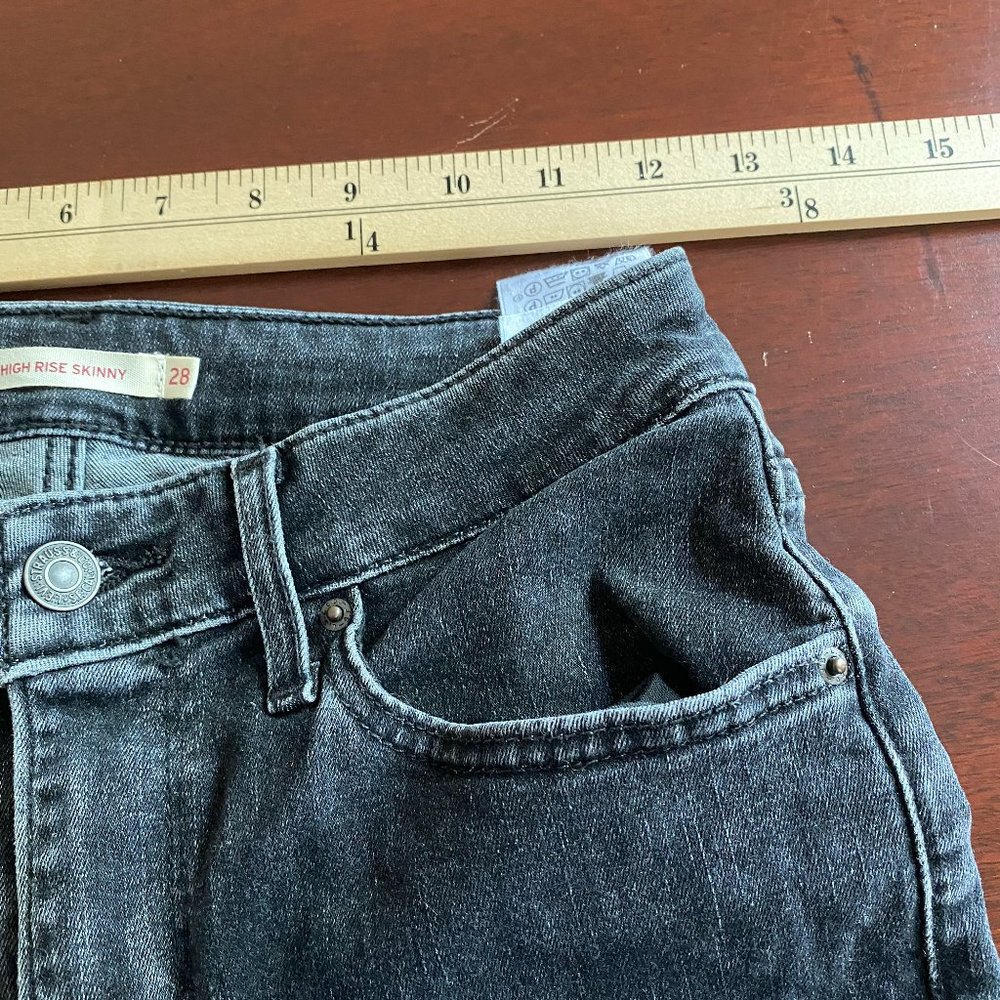 Levis Womens 721 High Rise Skinny Jeans Size 28 Black Distressed Grunge Goth - Picture 11 of 12